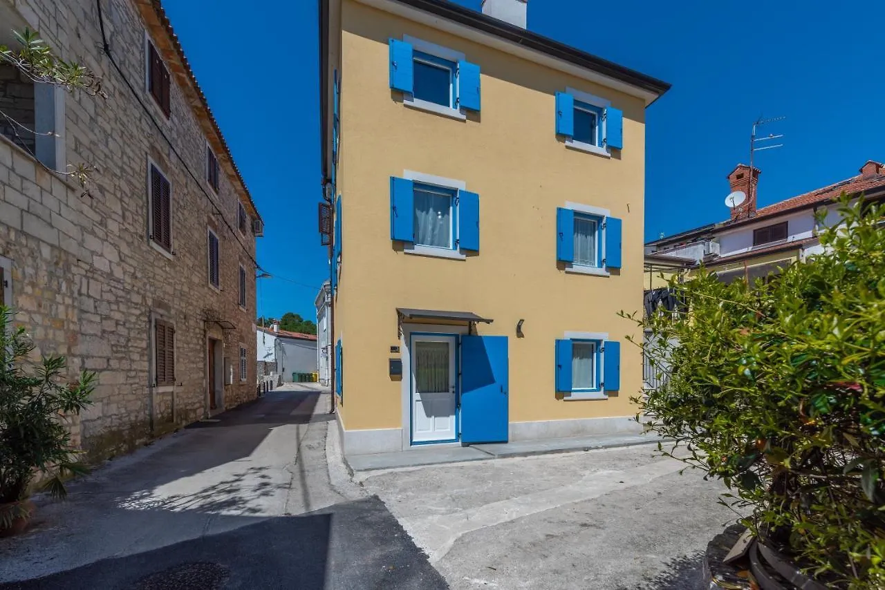 Apartments Casa Cristallo And Tofana Novigrad Istria
