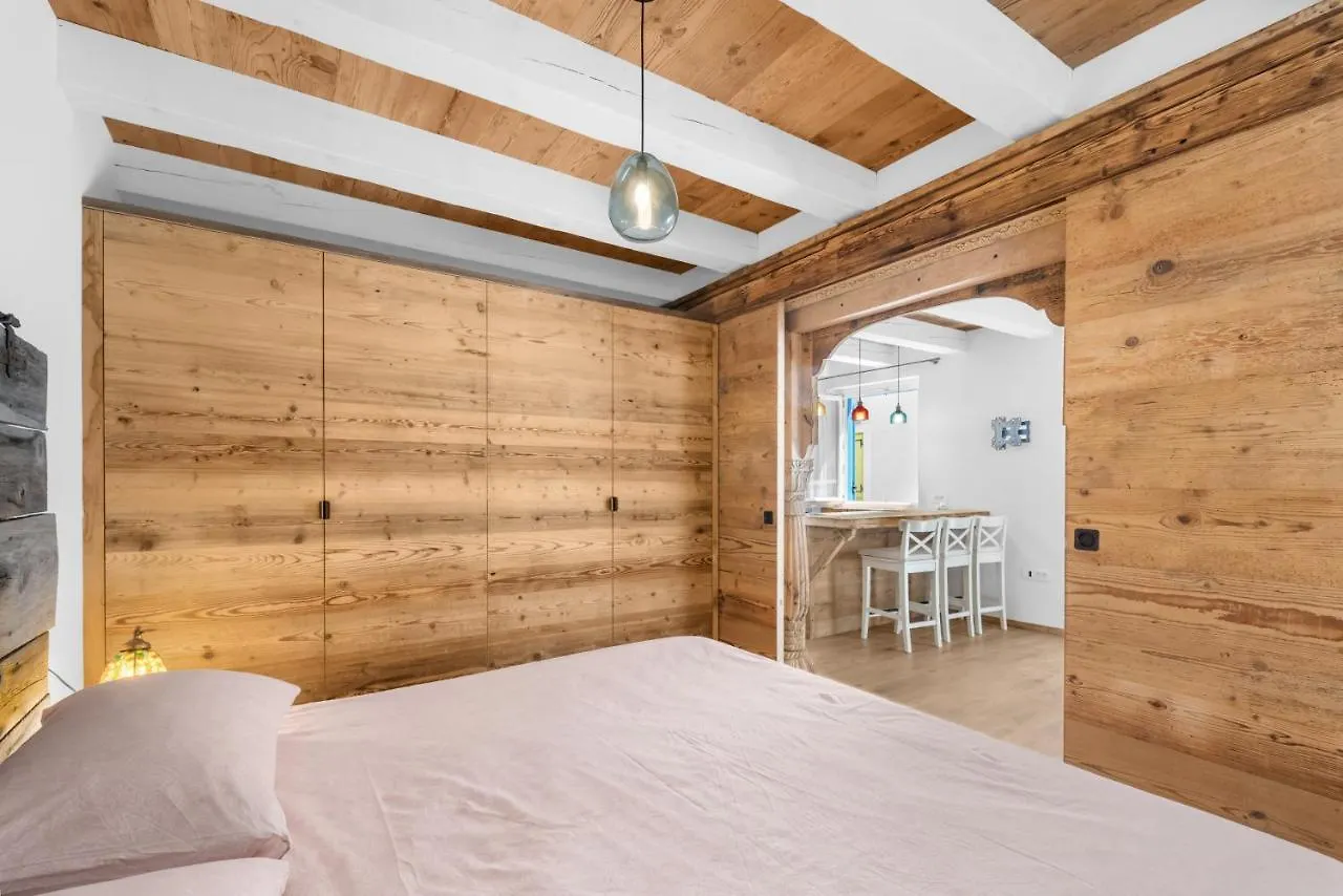 Apartments Casa Cristallo And Tofana Novigrad Istria
