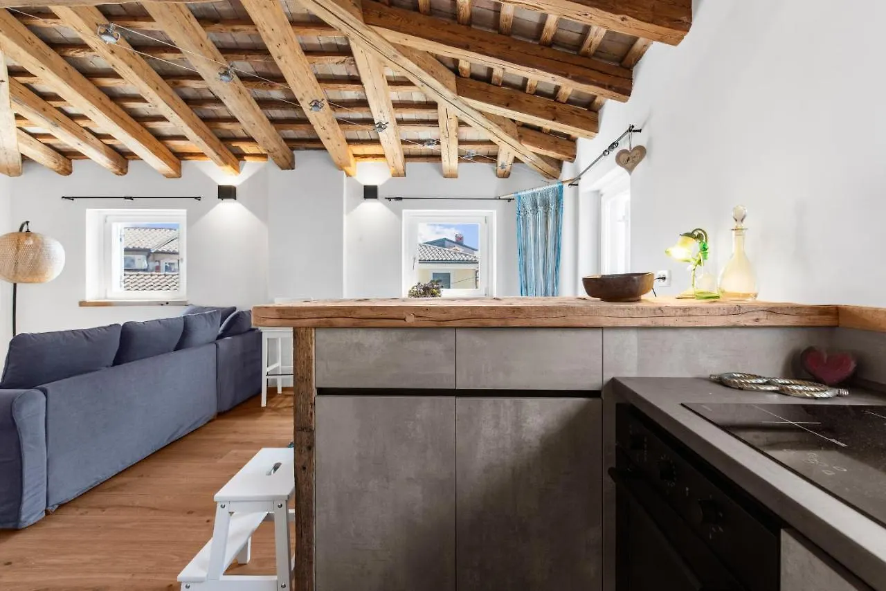 Apartments Casa Cristallo And Tofana Novigrad Istria